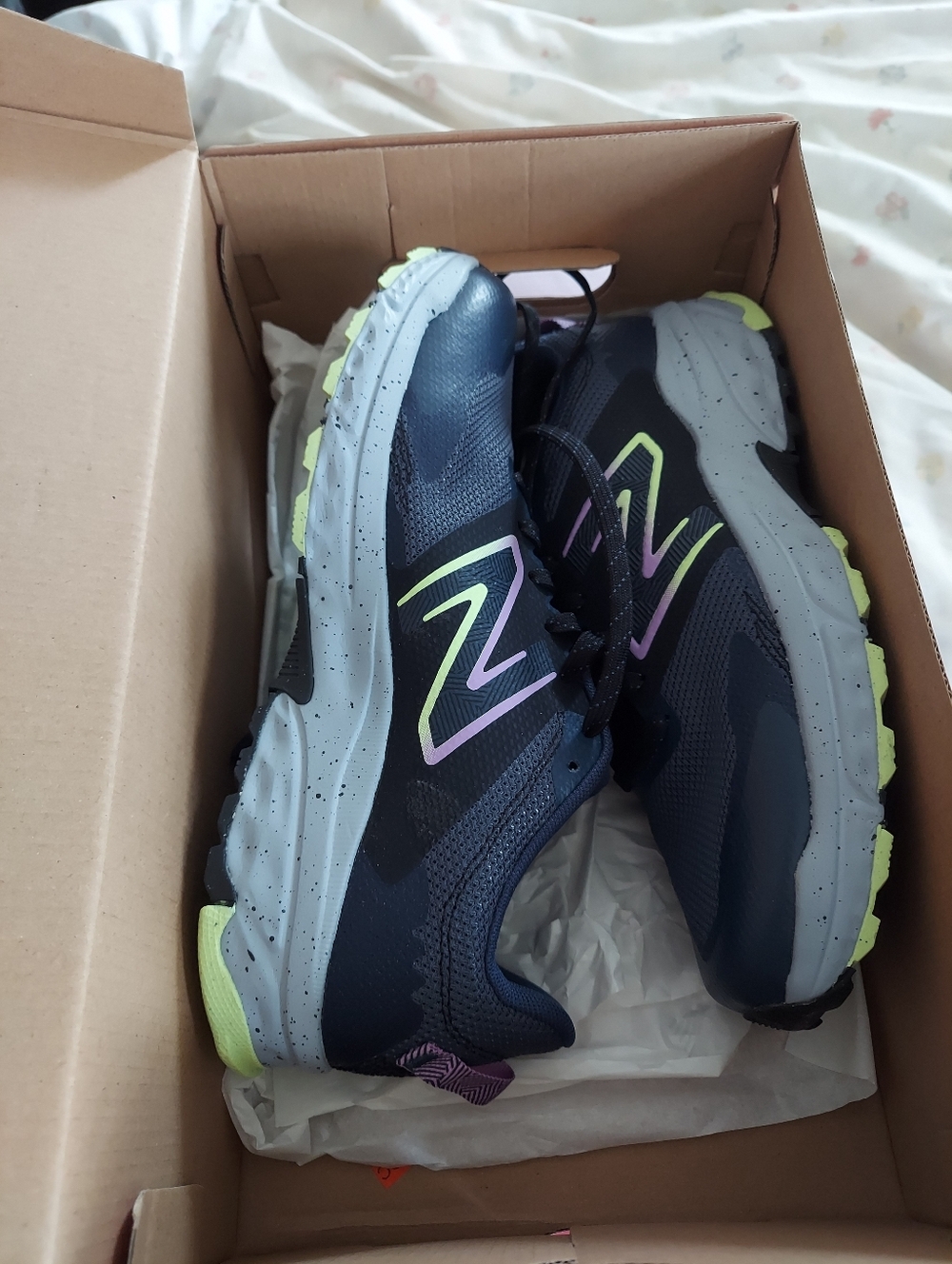 NWT And In Original Box New Balance Women's Sneakers Size 8